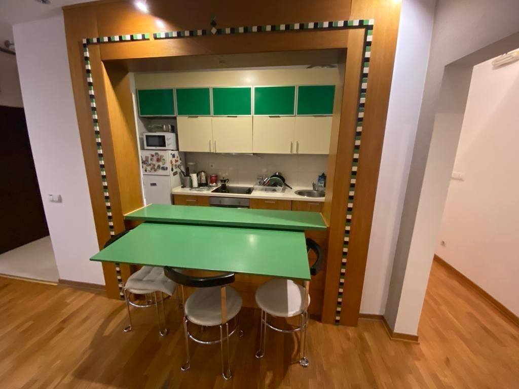 Izdajemo dvosoban stan, Dorcol, 63m² - slika 2