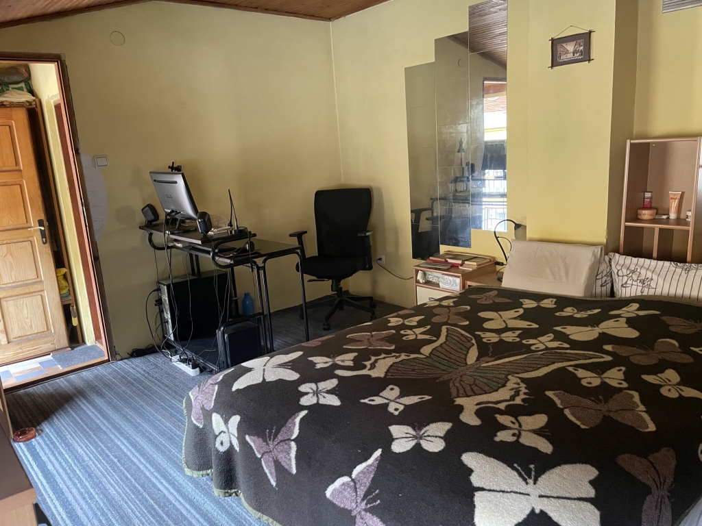 Prodaja dvosoban stan CRVENI KRST, VRACAR 70m²