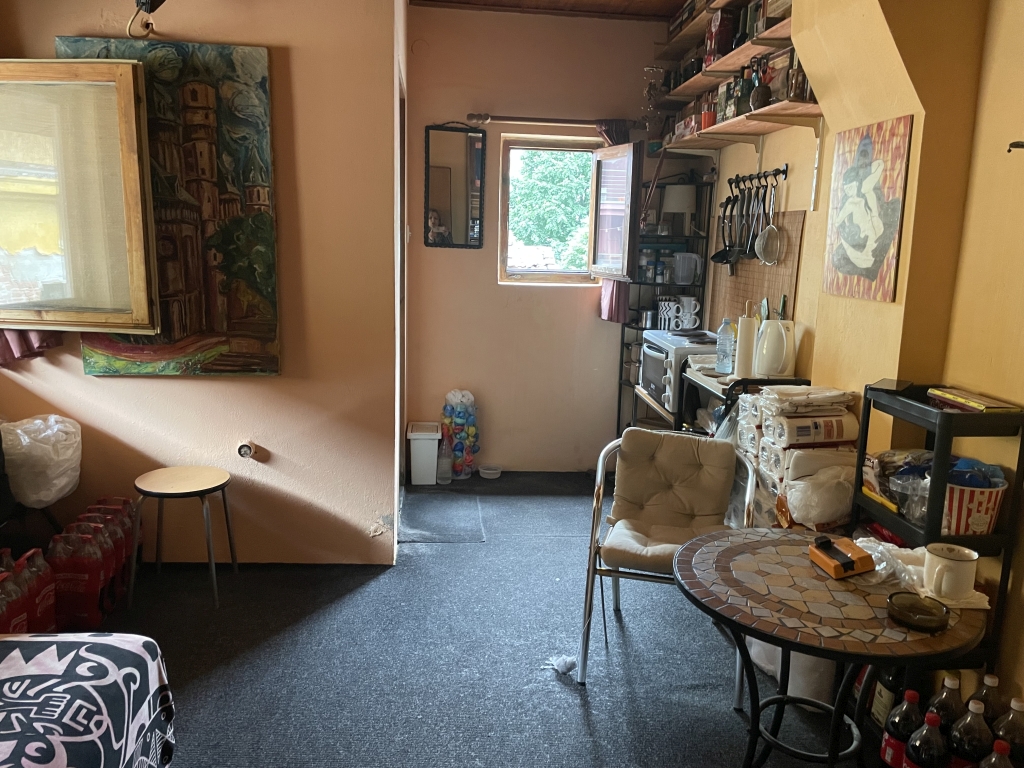 Prodajemo dvosoban stan, Crveni Krst, 70m² - slika 2