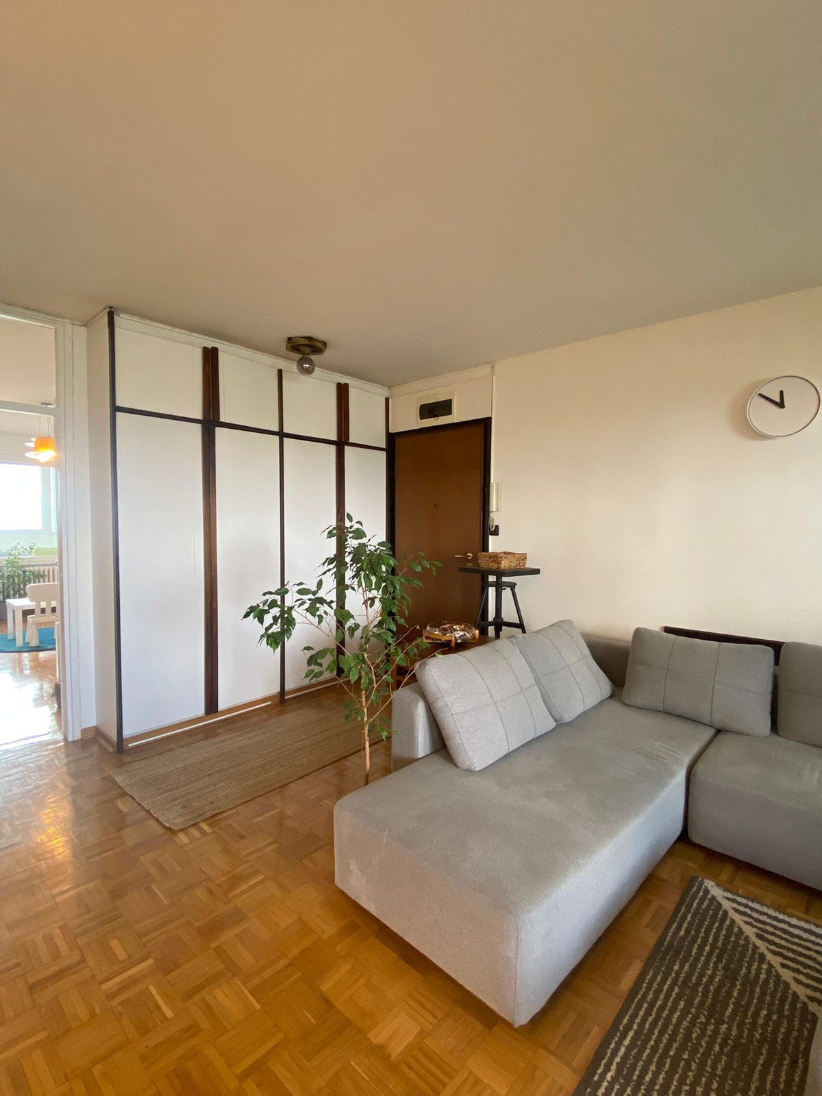 Izdajemo četvorosoban stan, Vozdovac-Crkva, 120m² - slika 2