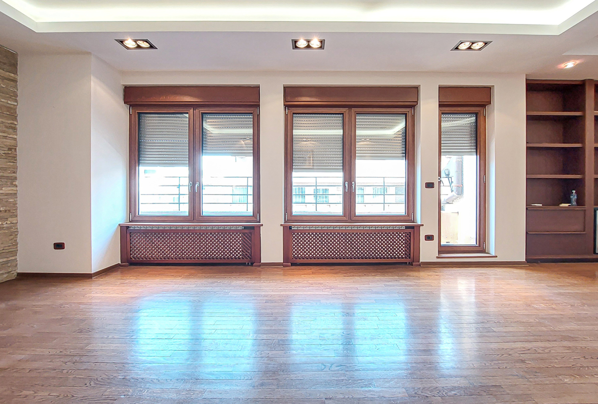 Prodajemo četvorosoban stan, Crveni Krst, 180m² - slika 2