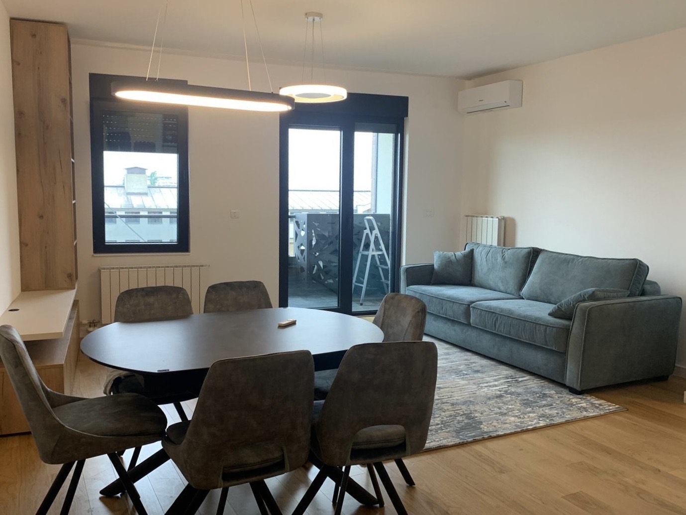 Prodaja četvorosoban stan TROSARINA, VOZDOVAC 89m²