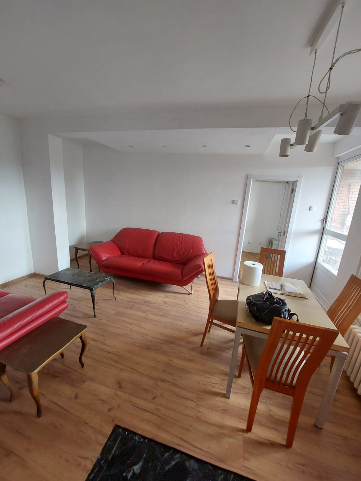 Izdajemo dvosoban stan, Cvetkova Pijaca, 55m² - slika 2