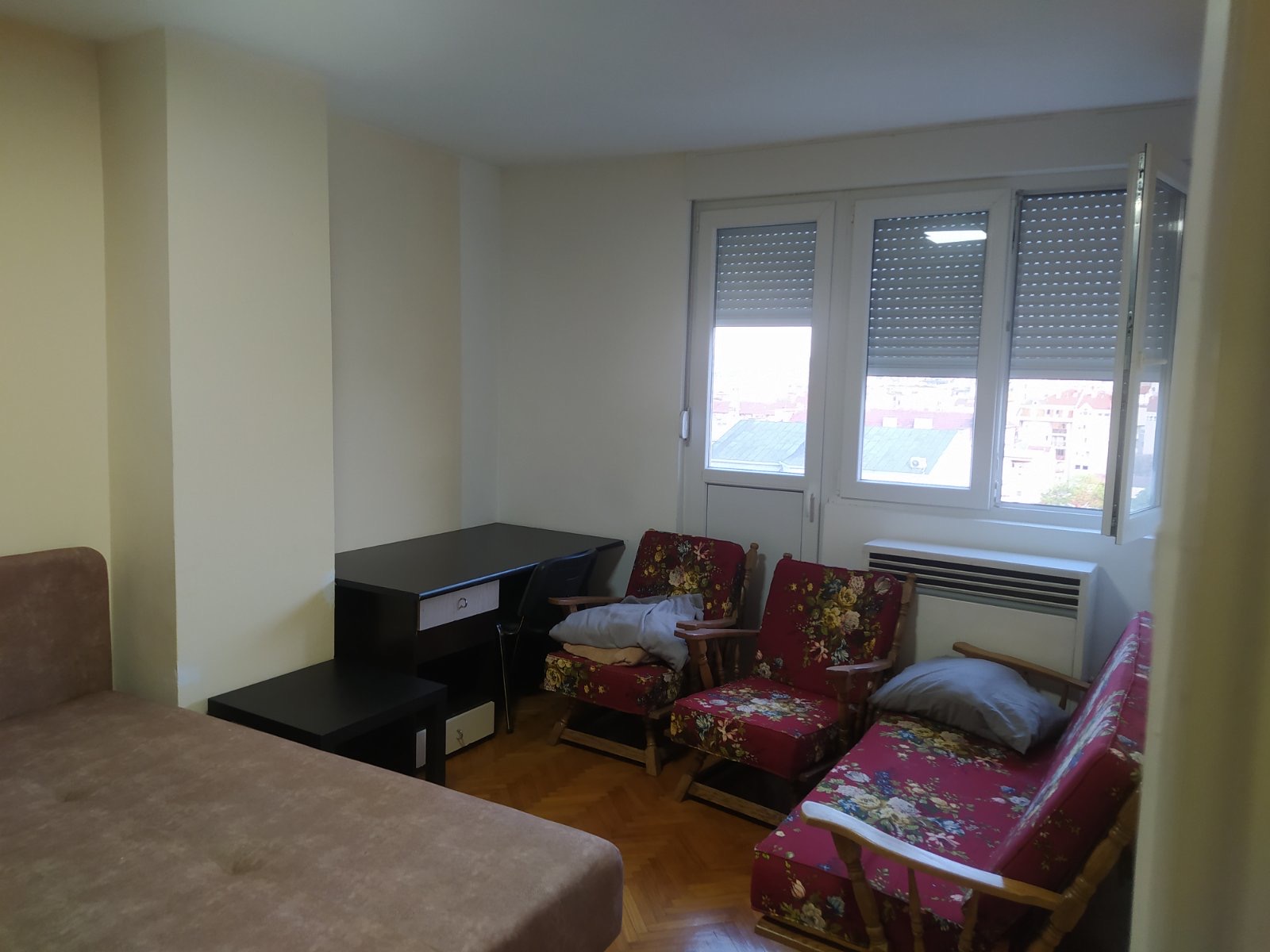 Izdajemo dvosoban stan, Dorcol, 45m² - slika 2