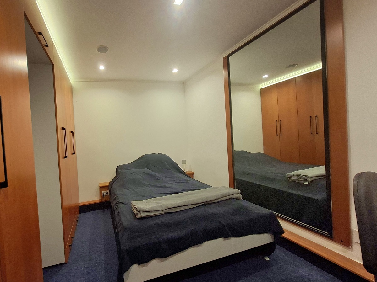 Prodajemo jednoiposoban stan, Centar, 33m² - slika 2