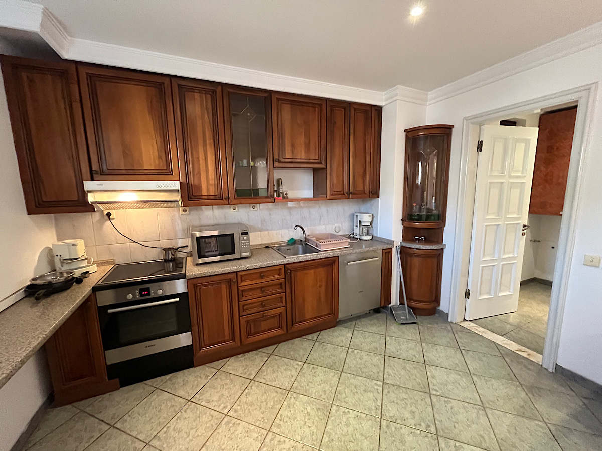 Izdajemo četvorosoban stan, Vracar, 147m² - slika 2