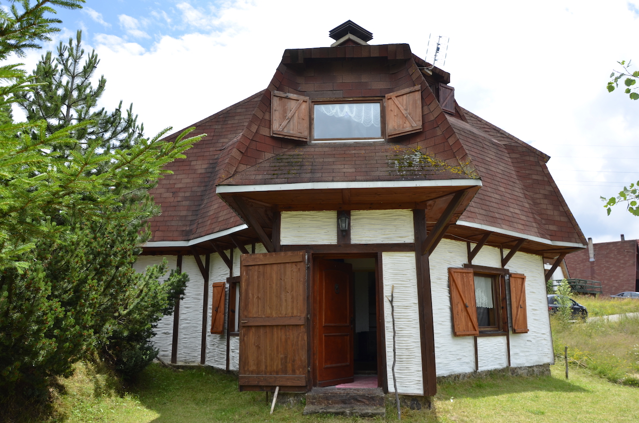 Prodaja četvorosoban stan KOPAONIK 100m²