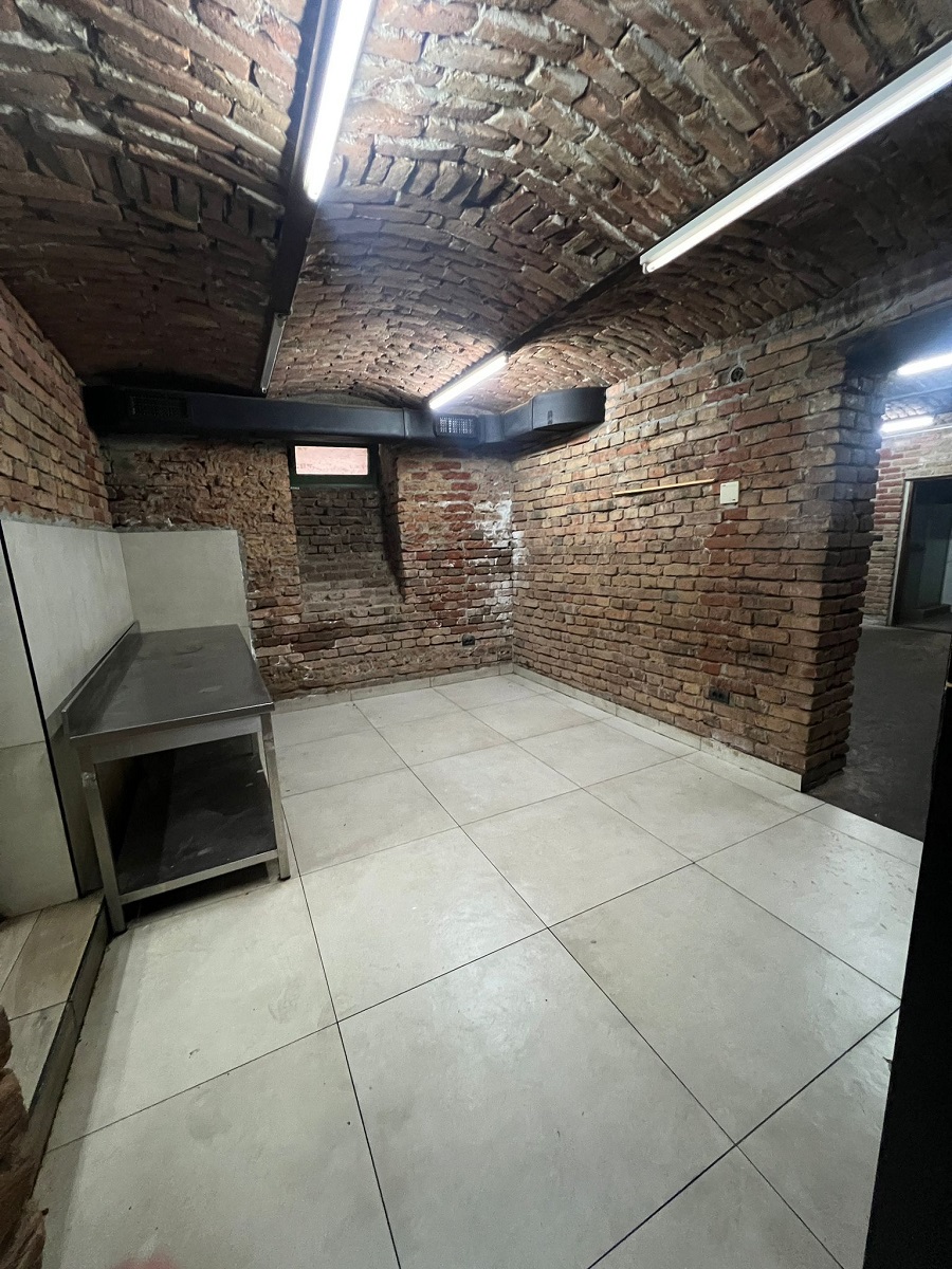 Prodajemo lokal, Terazije, 82m² - slika 2