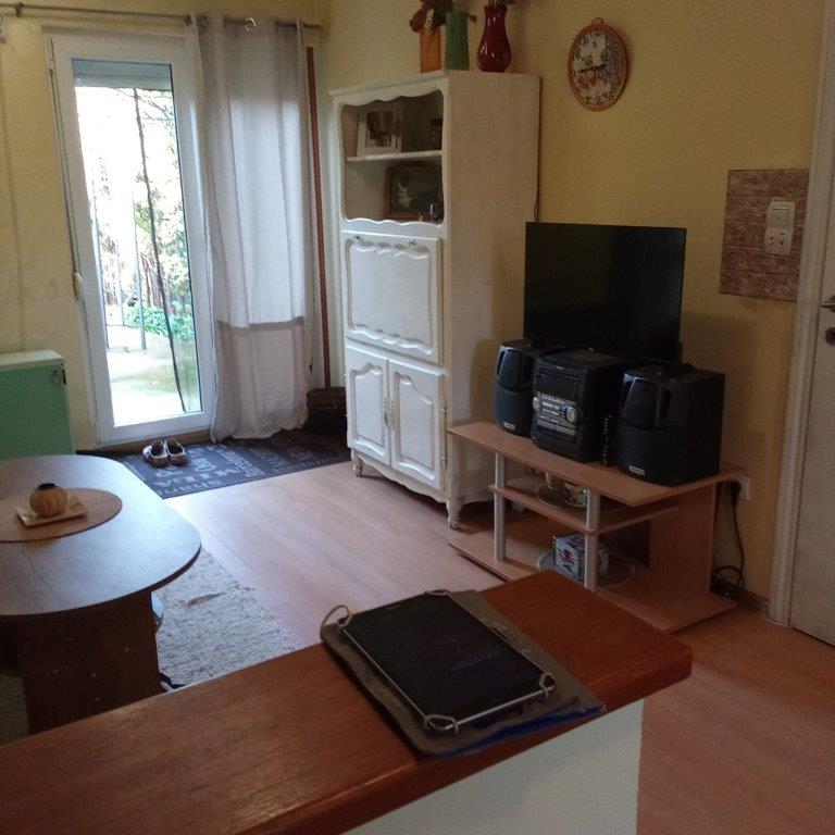 Prodajemo trosoban stan, Borca, 69m² - slika 2