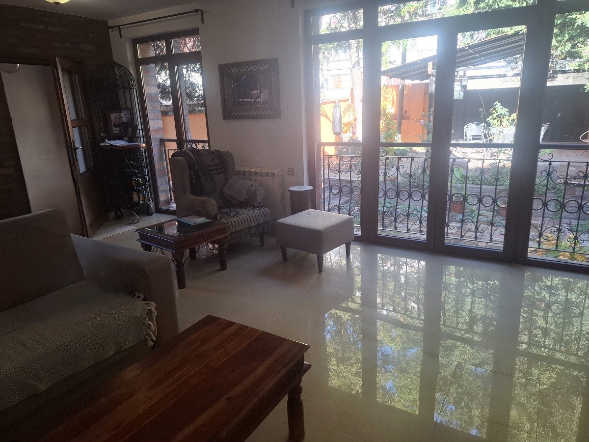 Prodajemo kuću, Kalenic Pijaca, 180m² - slika 2