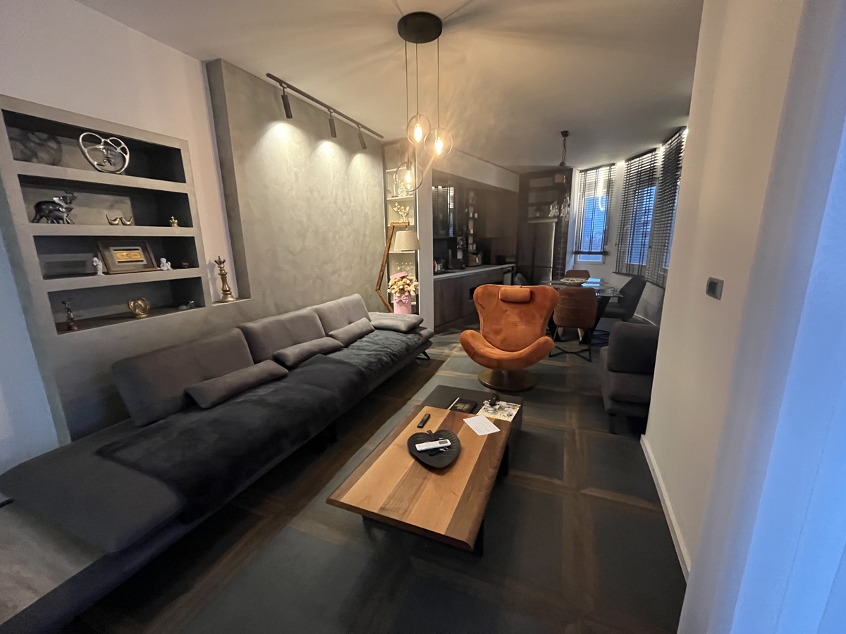 Izdajemo četvorosoban stan, Kalenic Pijaca, 90m² - slika 2