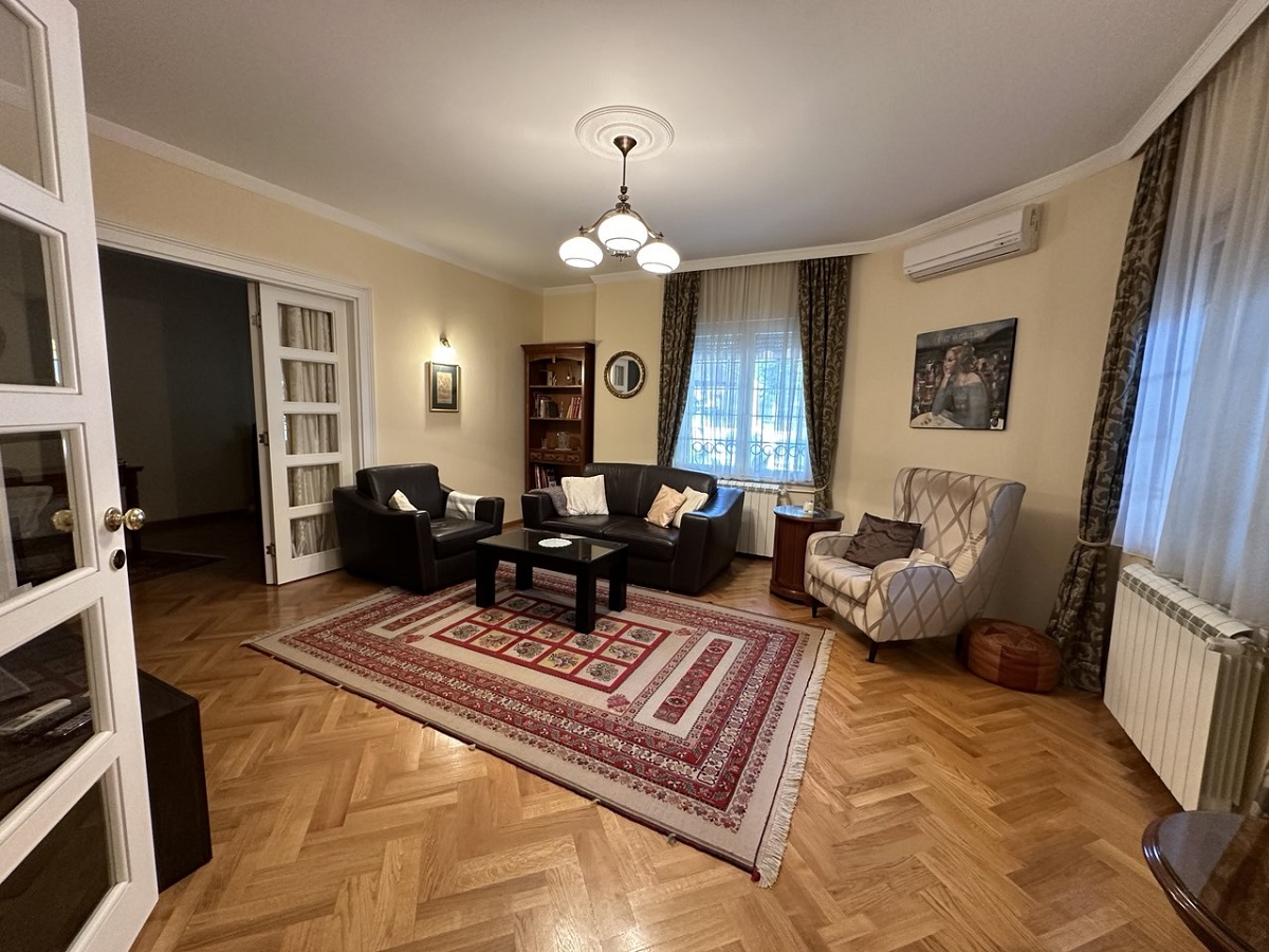 Prodaja 5-soban stan ZEMUN NOVI GRAD, ZEMUN 250m²