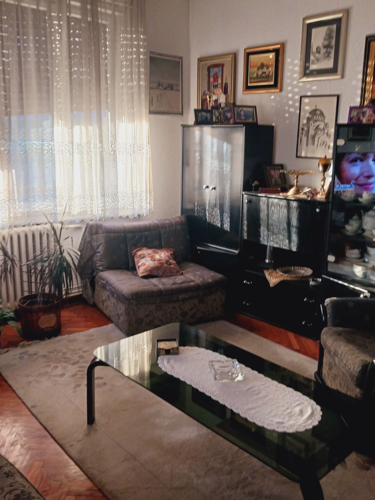 Prodajemo troiposoban stan, Hram Svetog Save, 84m² - slika 2